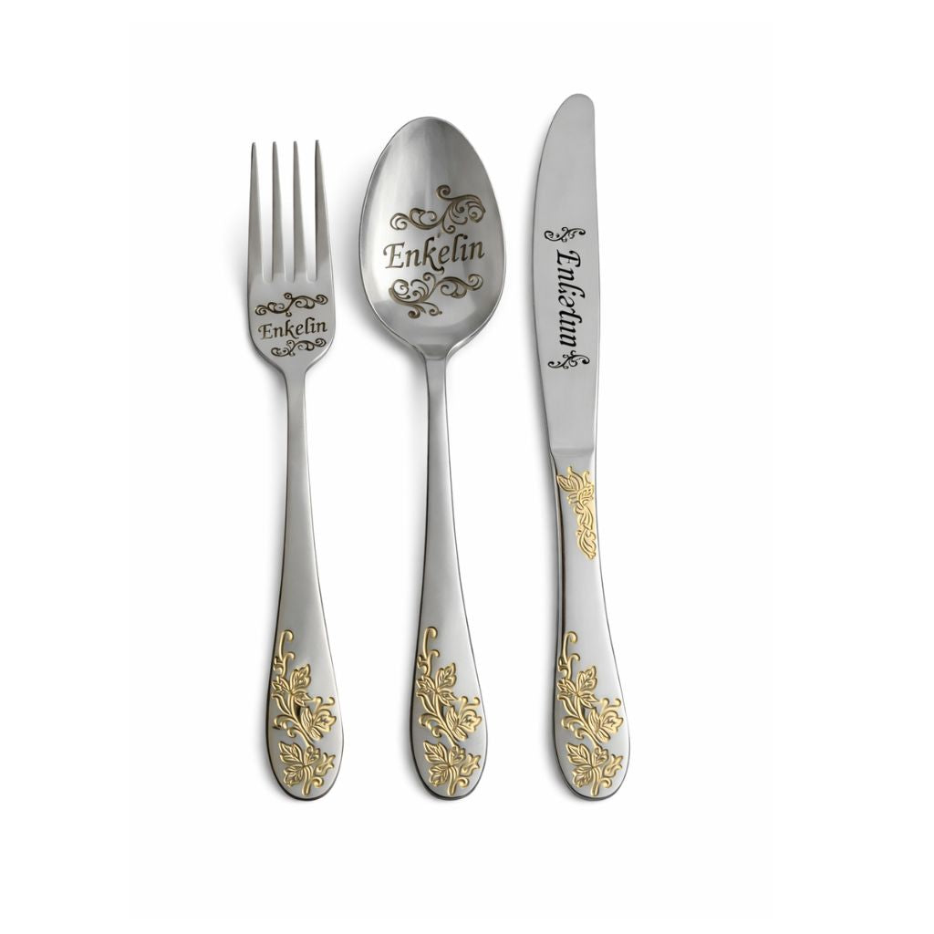 Besteckset „Enkelin“ – 3-teiliges Geschenkset aus Edelstahl mit Golddekor